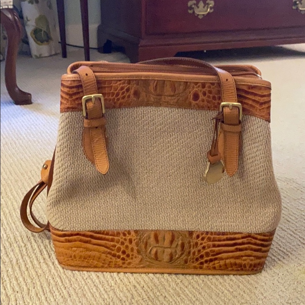 Brahmin neutral handbag-great for summer!